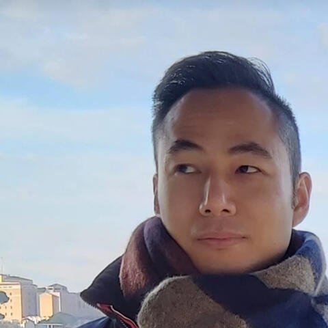 我會為你親手書寫繁體或簡體中文字，把文字變成一份真摯的禮物。